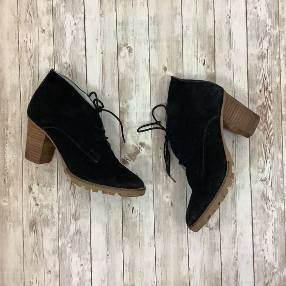 GAP black lace up suede booties - Picture 2 of 10